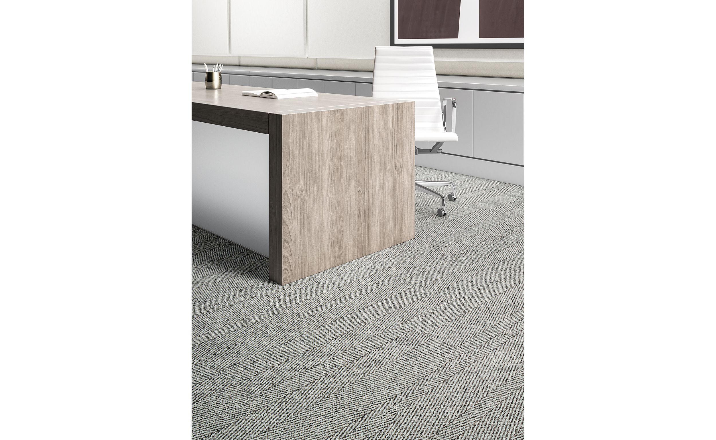 Interface Stitch in Timeplank carpet tile  in office with wood desk and chair imagen número 5